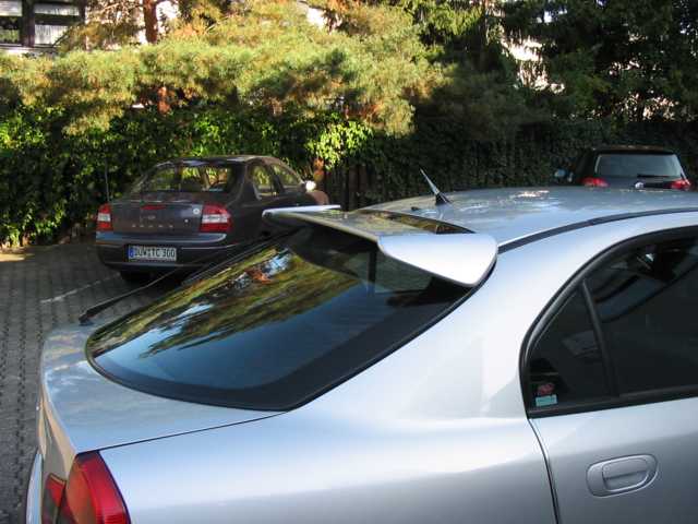 Dachspoiler Carisma 2001.jpg