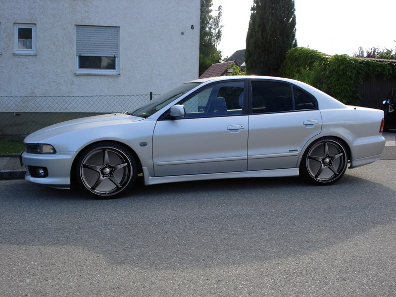 Galant Fake 800x600.jpg