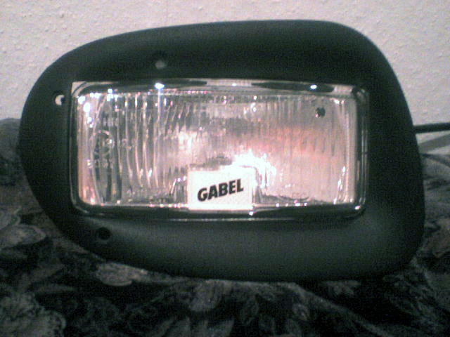 (01) Fernscheinwerfer.JPG