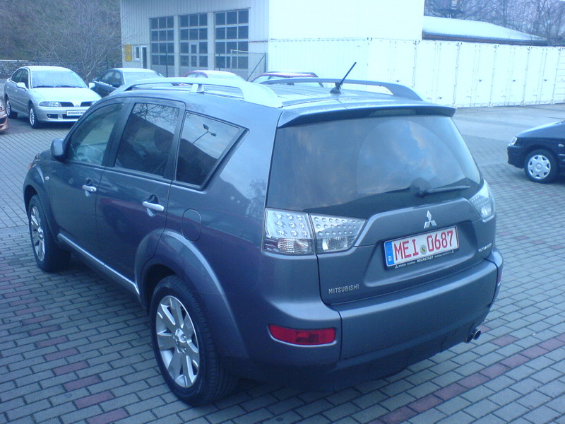 Outlander hinten_1.jpg
