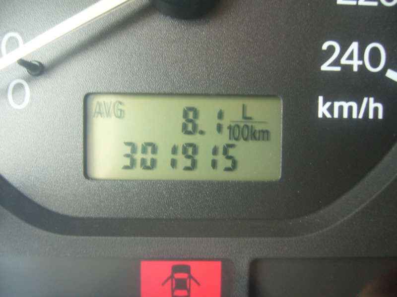 tacho-301000km.jpg