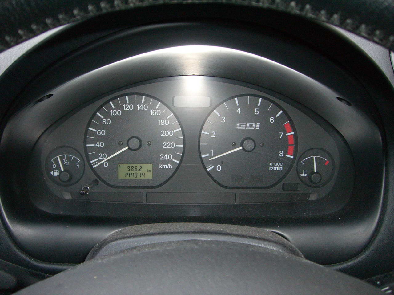 2010-02-23 Mitsubishi Carisma 001.JPG