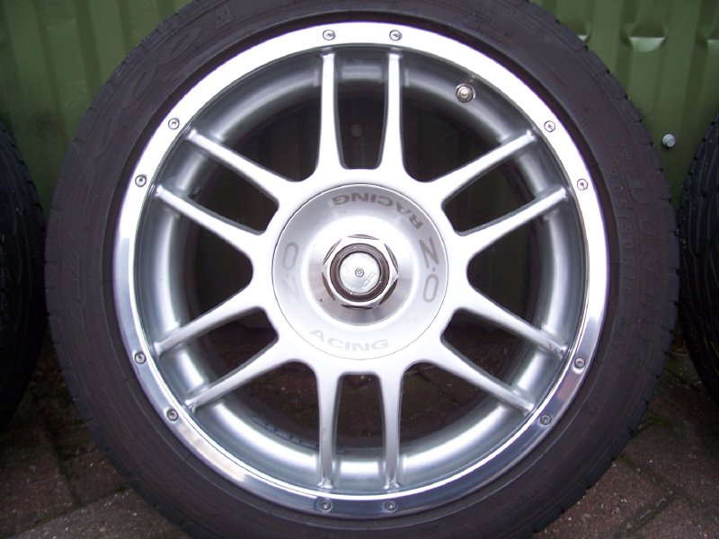 oz F1 Racing 16 zoll.jpg