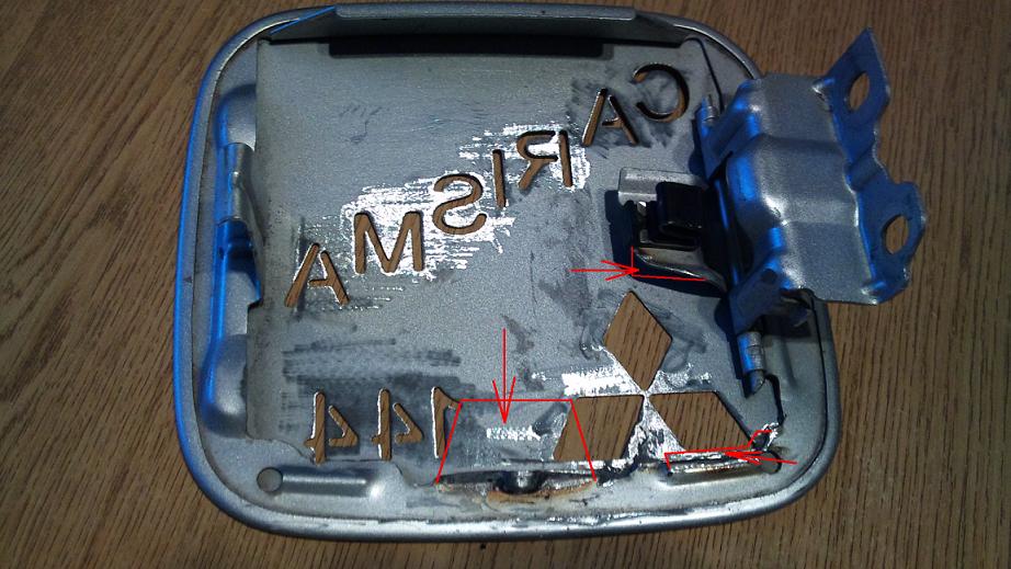 Tankdeckel von Hinten.JPG