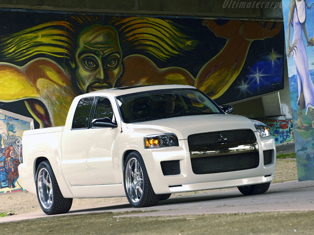 89fa_Mitsubishi-Street-Raider-Concept_1.jpg