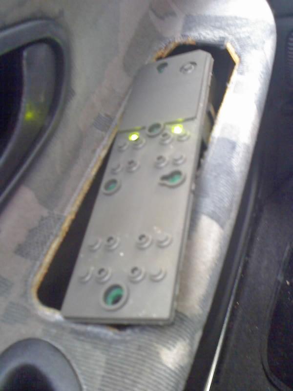02FensterheberPlatine.JPG